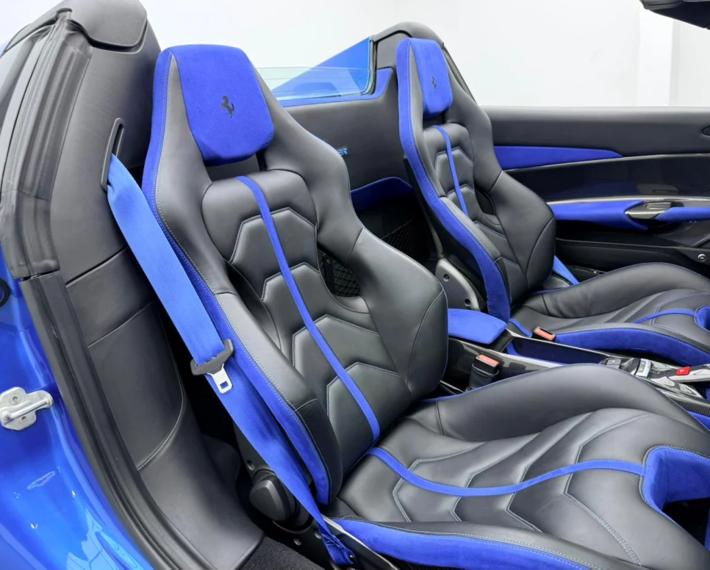 2016-ferrari-488-spider-17