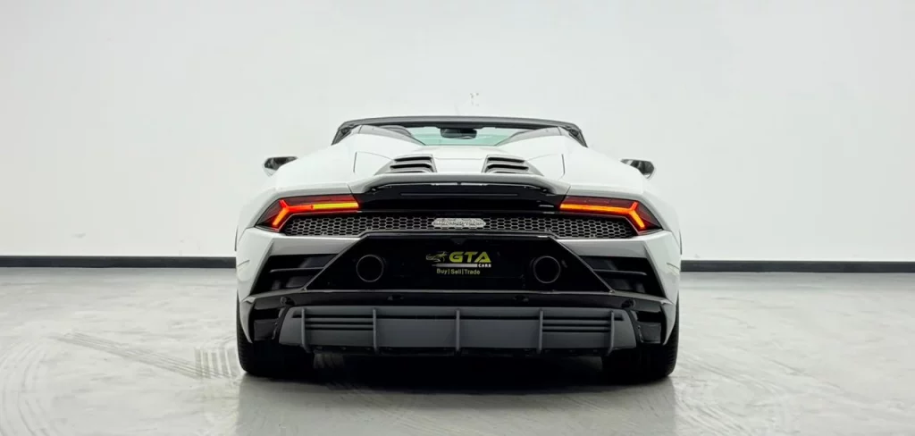 2020-lamborghini-huracan-06