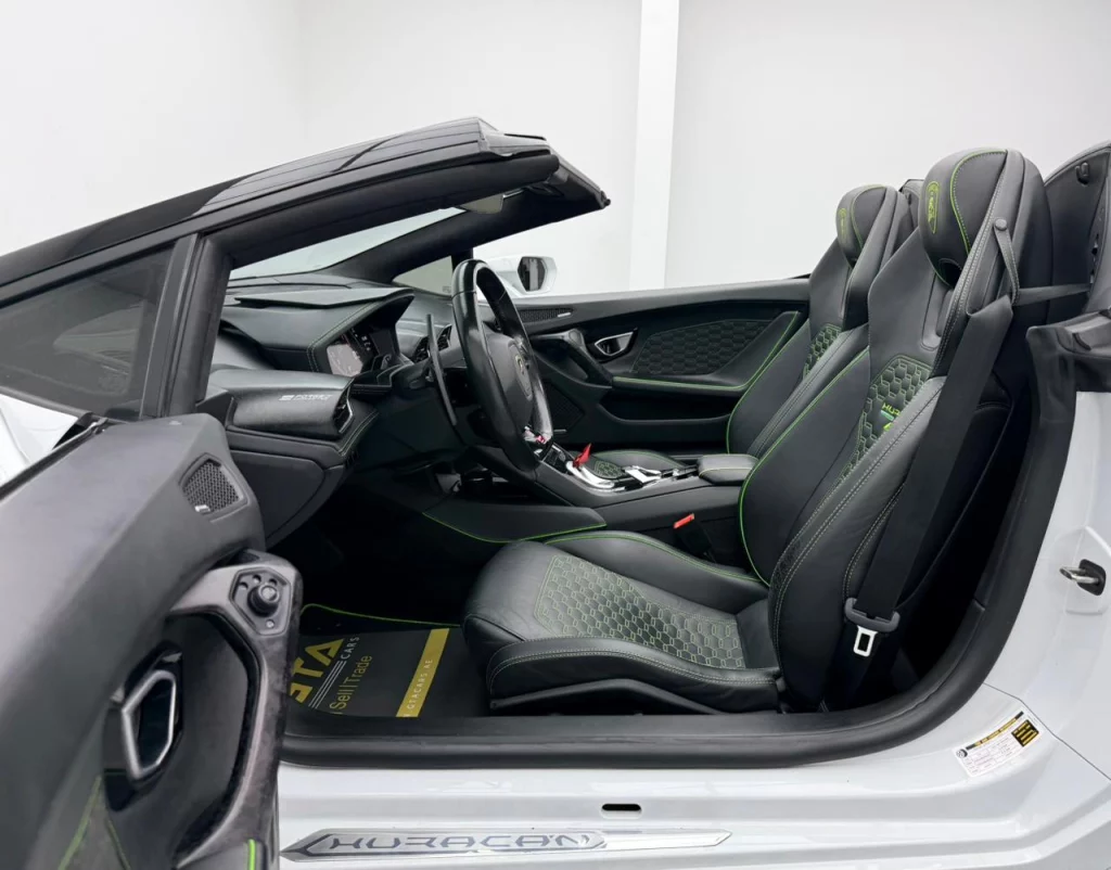 2020-lamborghini-huracan-10