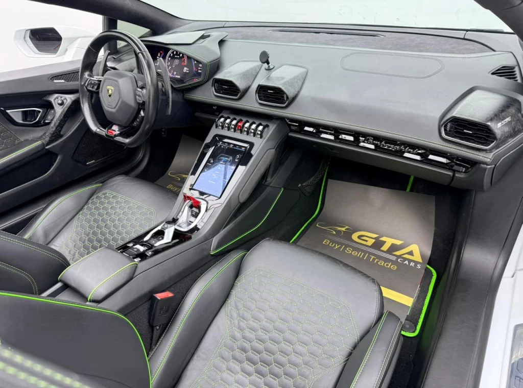2020-lamborghini-huracan-13