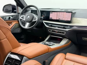 2023-bmw-x7-13 thumbnail