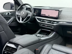 2024-bmw-x5-12 thumbnail