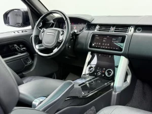 2020-land-rover-range-rover-vogue-12 thumbnail