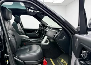2020-land-rover-range-rover-vogue-15 thumbnail