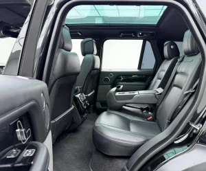 2020-land-rover-range-rover-vogue-16 thumbnail