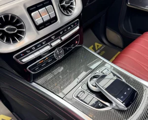 2021-mercedes-benz-g-class-17 thumbnail