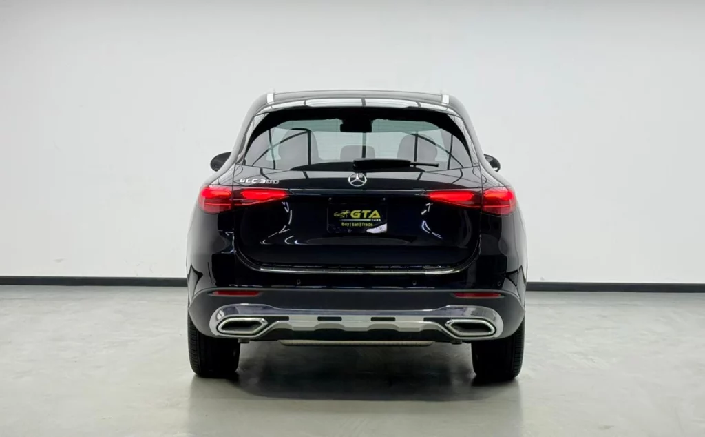 2025-mercedes-benz-glc-06