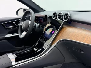 2025-mercedes-benz-glc-08 thumbnail
