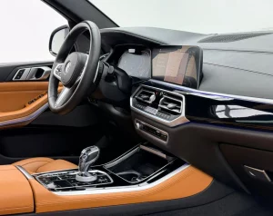 2021-bmw-x5-08 thumbnail