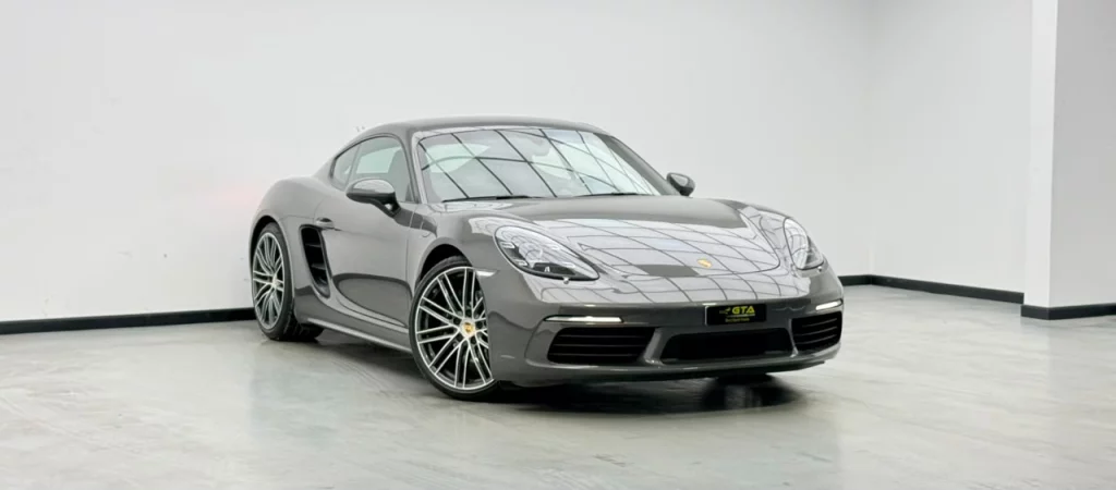 2025 Porsche 718 Cayman, Porsche Warranty, Full Porsche Service History, Very Low Km, GCC