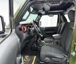 2021-jeep-wrangler-15 thumbnail